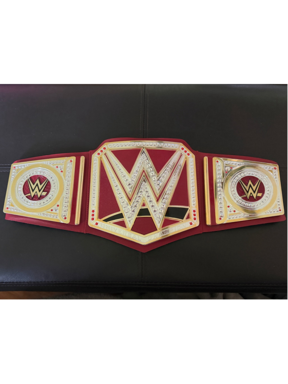 Mattel WWE Universal Championship Red Raw Kids Toy Belt￼